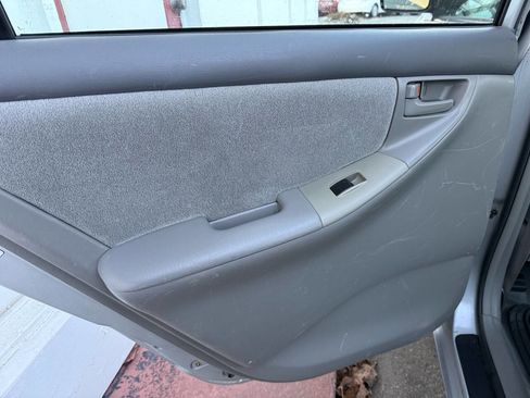 Used 2007 Toyota Corolla CE image 18