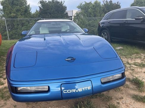 Used 1992 Chevrolet Corvette Convertible RWD image 7