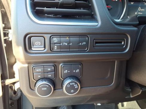 Used 2021 Chevrolet Tahoe Z71 AWD/4WD image 10