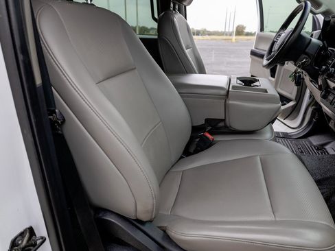 Used 2021 Ford F550 4x4 Crew Cab Super Duty image 13