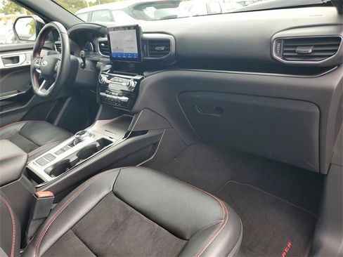 Used 2023 Ford Explorer ST-Line w/ Class IV Trailer Tow Package image 11