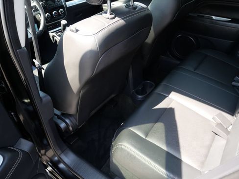 Used 2017 Jeep Compass High Altitude AWD/4WD image 23