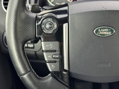 Used 2016 Land Rover LR4 HSE LUX image 22