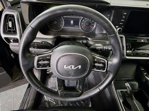 Used 2022 Kia Sorento S image 21
