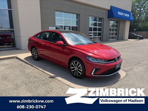 Used 2026 Volkswagen Jetta SE FWD image 1