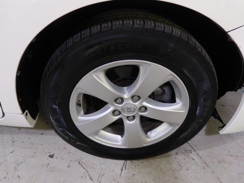 Used 2015 Toyota Sienna LE image 36