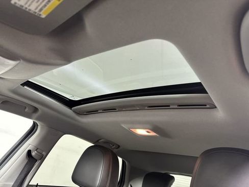 Used 2017 Chevrolet Trax LT w/ Sun & Sound Package image 19