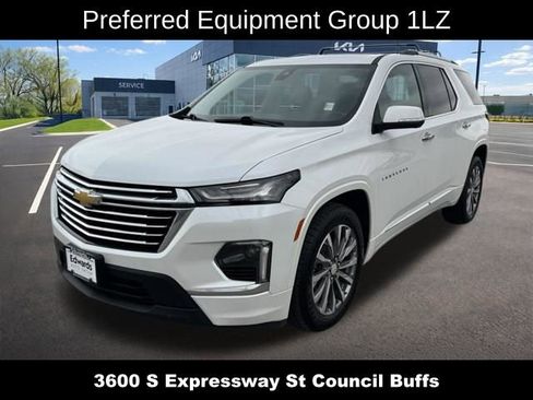 Used 2023 Chevrolet Traverse Premier AWD/4WD image 9