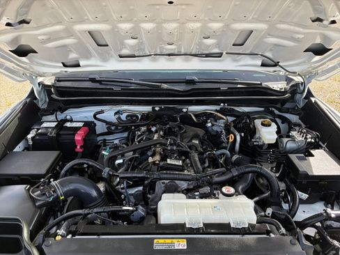 Used 2025 Toyota Tacoma TRD Off-Road AWD/4WD image 26