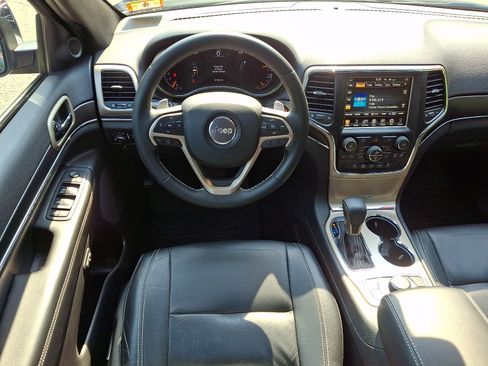Certified 2017 Jeep Grand Cherokee Limited AWD/4WD image 13