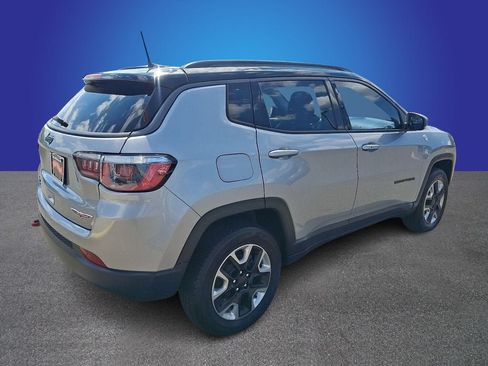 Used 2018 Jeep Compass Trailhawk w/ Navigation Group AWD/4WD image 4