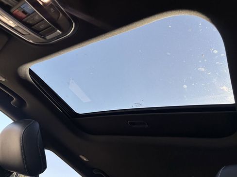 New 2025 Jeep Grand Cherokee L Altitude image 17