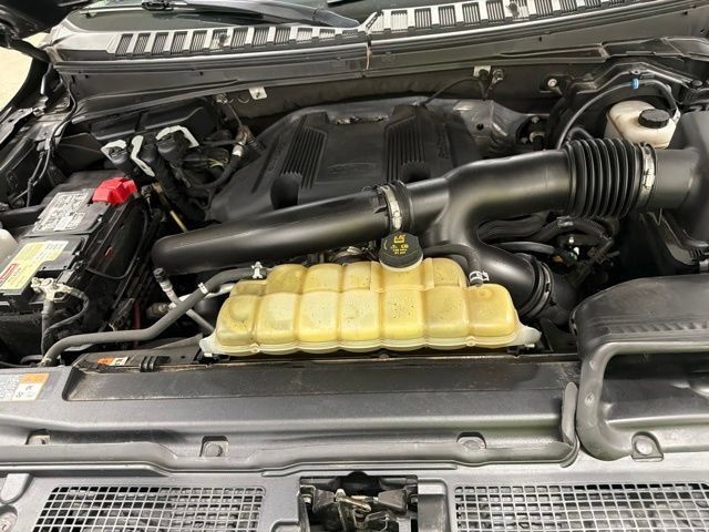 Used 2020 Ford Expedition Platinum AWD/4WD image 32