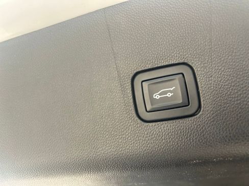 Used 2019 Chevrolet Traverse Premier w/ Redline Edition image 45