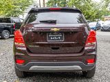 Used 2022 Chevrolet Trax LT w/ LT Convenience Package image 5