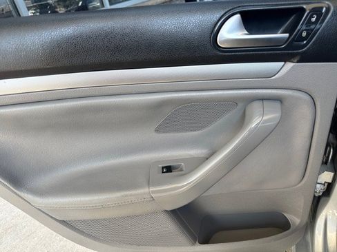 Used 2008 Volkswagen Jetta SE FWD image 6