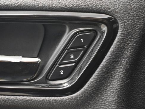 Used 2021 Dodge Durango R/T w/ Technology Group image 34