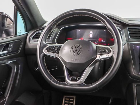 Used 2023 Volkswagen Tiguan SE R-Line FWD image 12