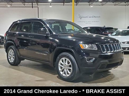 Used 2014 Jeep Grand Cherokee Laredo w/ 18" Wheel & 8.4" Radio Group image 3