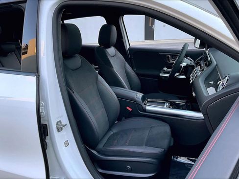 Used 2026 Mercedes-Benz GLA 250 GLA 250 image 9
