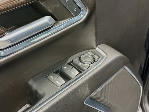 Used 2023 Chevrolet Silverado 1500 LT image 15