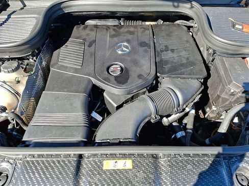 Used 2025 Mercedes-Benz GLE 350 4MATIC image 29
