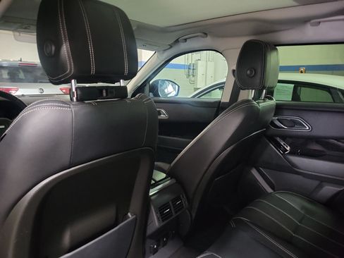 Used 2018 Land Rover Range Rover Velar S AWD/4WD image 11