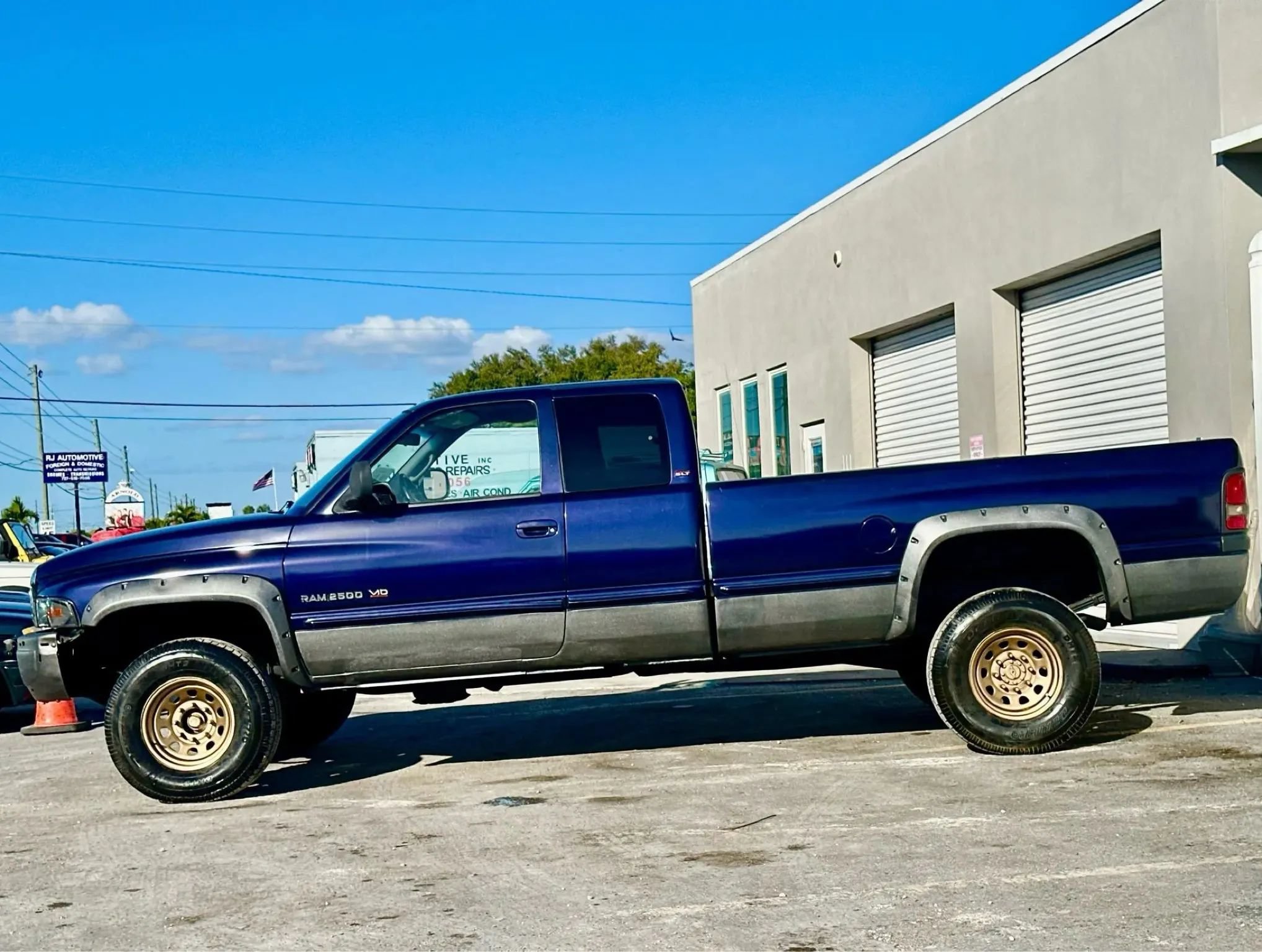 Used 1999 Dodge Ram 2500 Truck 2WD Club Cab image 6