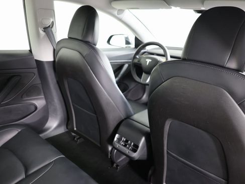 Used 2020 Tesla Model 3 Performance image 40