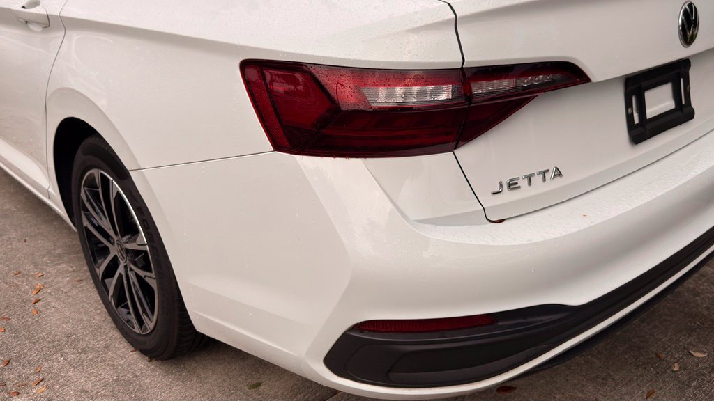 Used 2023 Volkswagen Jetta Sport FWD image 5