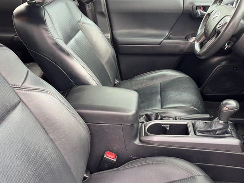 Certified 2021 Toyota Tacoma TRD Sport w/ TRD Premium Sport Package image 13