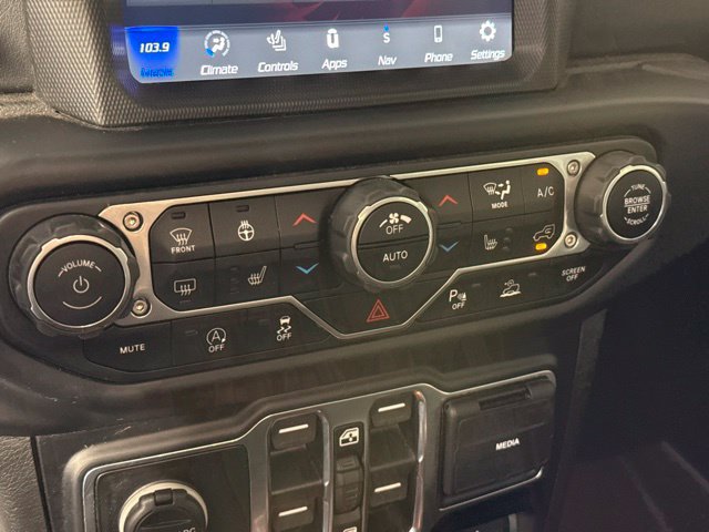 Used 2021 Jeep Wrangler Unlimited Sahara AWD/4WD image 24