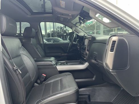 Used 2016 GMC Sierra 2500 Denali w/ Duramax Plus Package AWD/4WD image 25