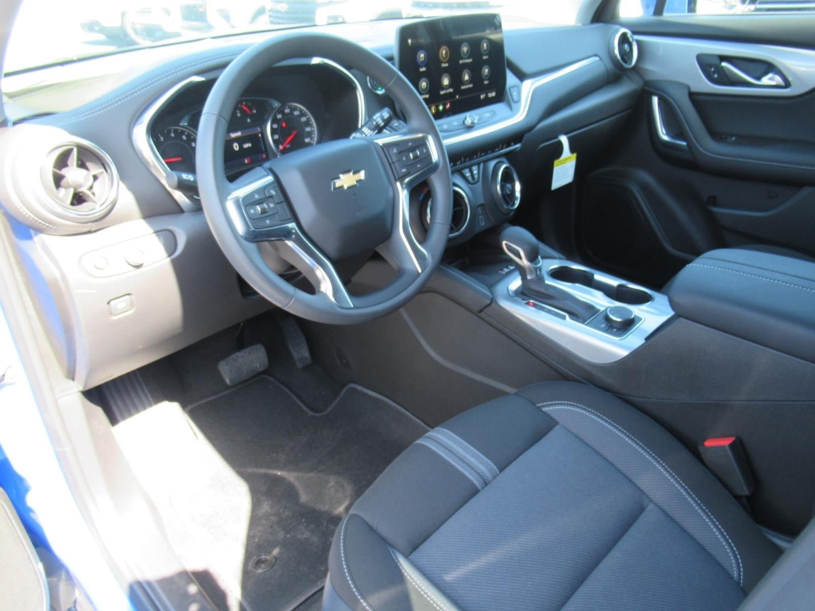 New 2026 Chevrolet Blazer LT w/ Convenience Package FWD image 15