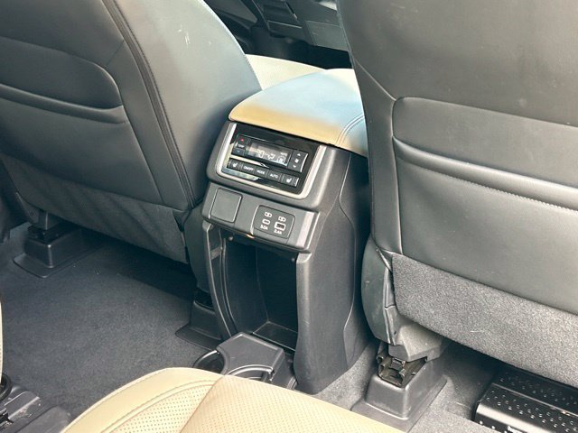 Used 2025 Subaru Ascent Limited AWD/4WD image 45