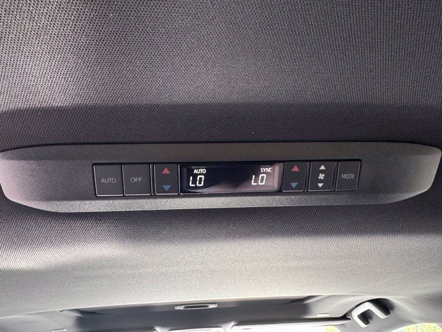 New 2026 Toyota Sienna XLE Woodland Edition AWD/4WD image 21