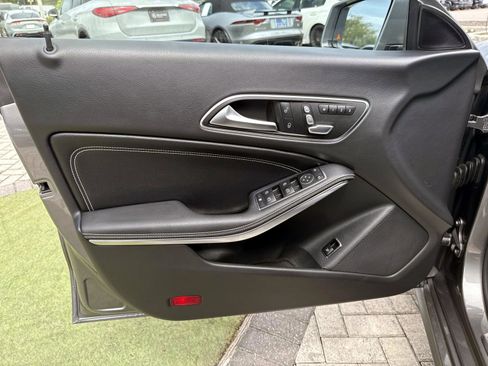 Used 2017 Mercedes-Benz CLA 250 image 17