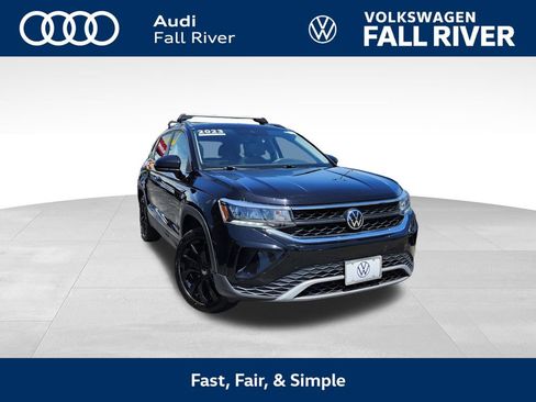 Certified 2023 Volkswagen Taos SE AWD/4WD image 1