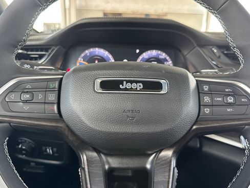 New 2026 Jeep Grand Cherokee L Limited AWD/4WD image 22