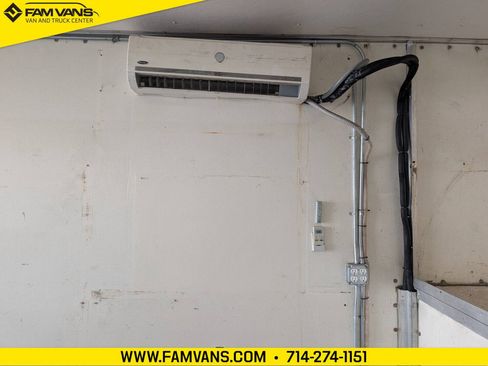 Used 2015 Ford F550 2WD Regular Cab Super Duty image 16