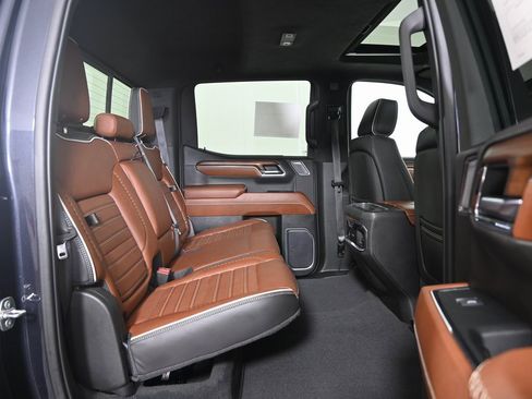 Used 2023 GMC Sierra 1500 Denali Ultimate image 17