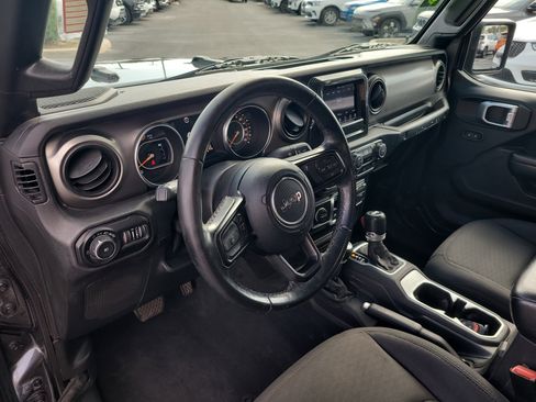Used 2020 Jeep Wrangler Sport image 15