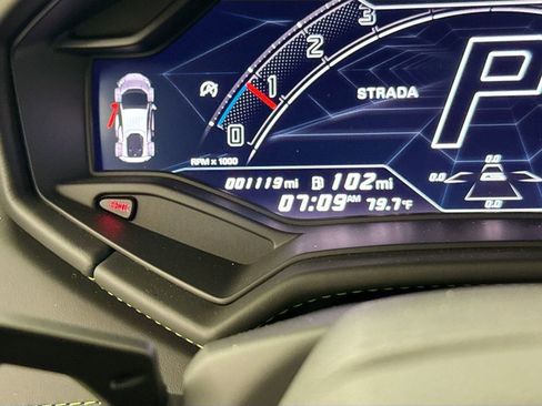 Used 2023 Lamborghini Huracan Tecnica image 12