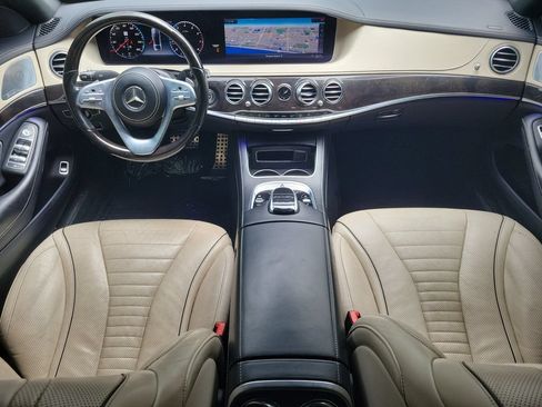 Used 2018 Mercedes-Benz S 560 Sedan image 19