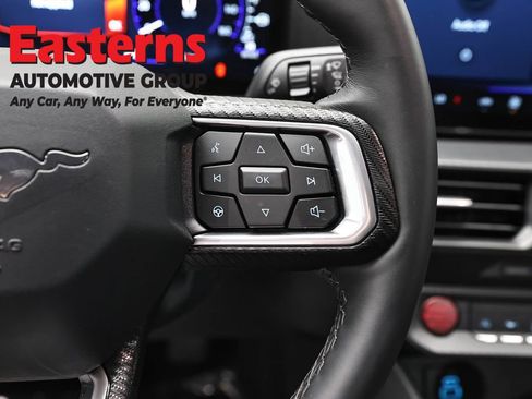 Used 2025 Ford Mustang GT RWD image 15