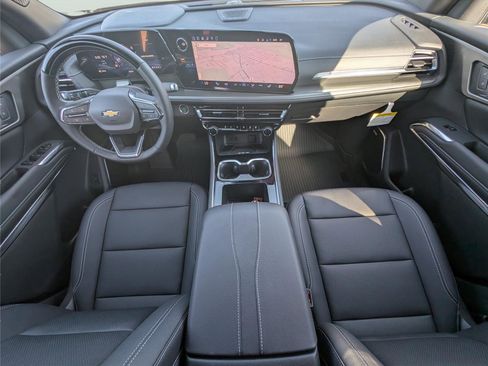 New 2026 Chevrolet Traverse LT w/ Enhanced Driving Package FWD image 17