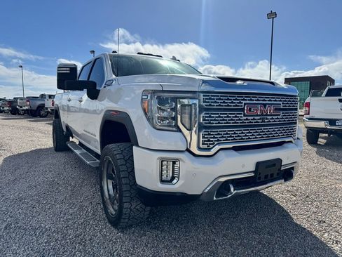 Used 2020 GMC Sierra 3500 Denali w/ Denali Ultimate Package AWD/4WD image 2