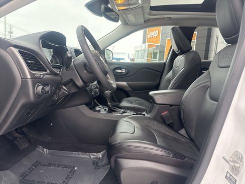 Used 2022 Jeep Cherokee Limited w/ Elite Package image 23