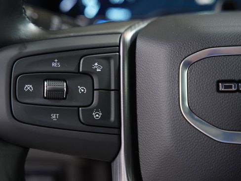 Used 2024 GMC Yukon XL Denali Ultimate AWD/4WD image 40