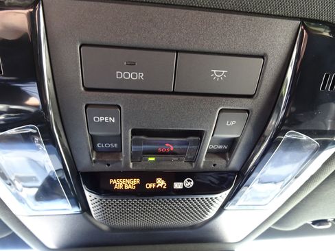 Used 2024 Lexus GX 550 w/ Accessory Package (2T) AWD/4WD image 28